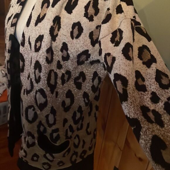Ombré Cheetah 🐆 open front cardigan - Picture 6 of 10